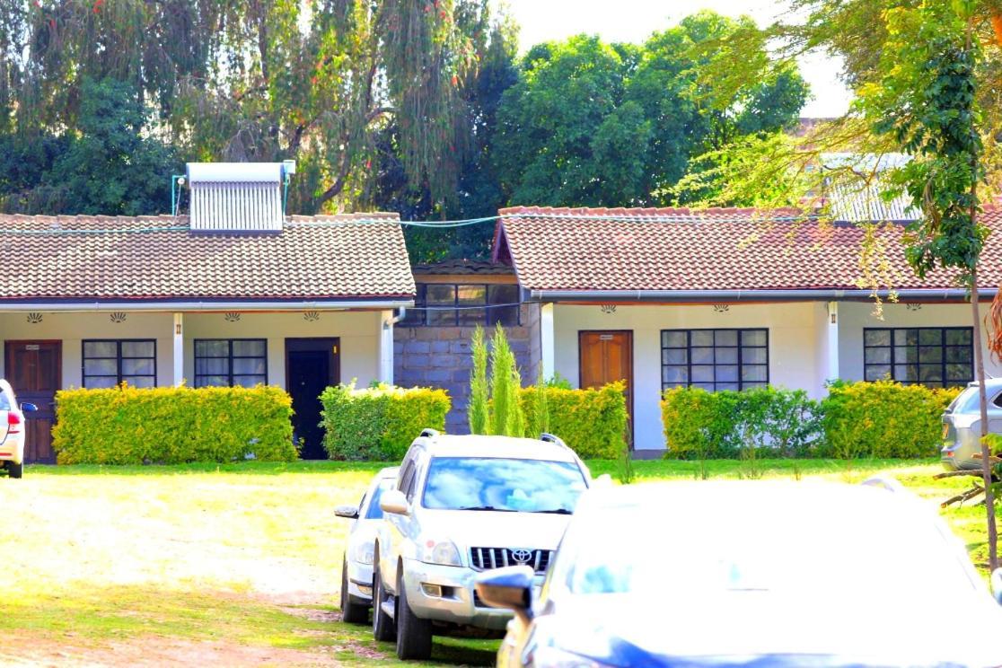 Riverside Villas Nanyuki Esterno foto
